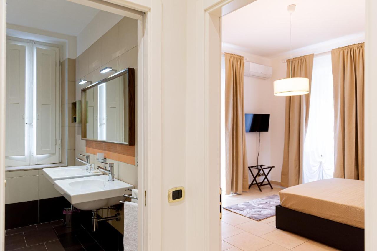 Internotre Luxury Apartment Bari Eksteriør billede