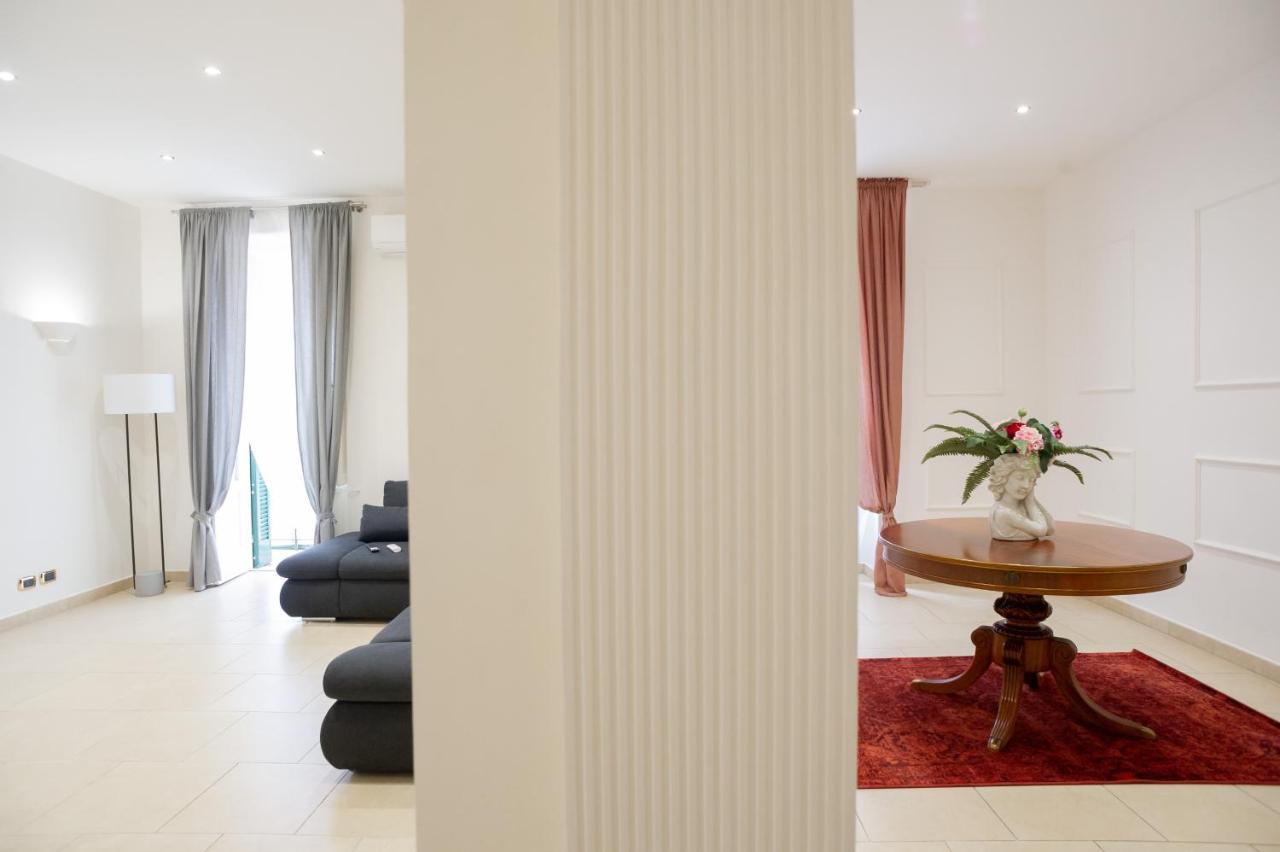 Internotre Luxury Apartment Bari Eksteriør billede