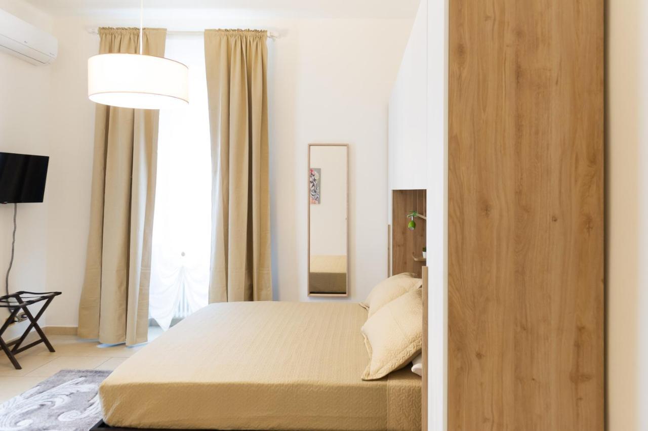 Internotre Luxury Apartment Bari Eksteriør billede