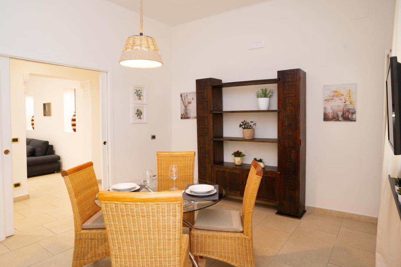 Internotre Luxury Apartment Bari Eksteriør billede