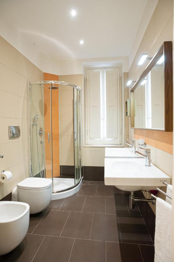 Internotre Luxury Apartment Bari Eksteriør billede