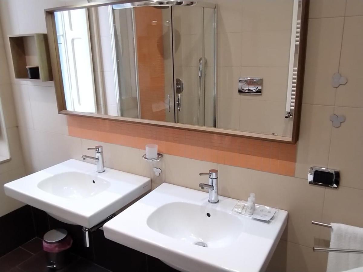 Internotre Luxury Apartment Bari Eksteriør billede